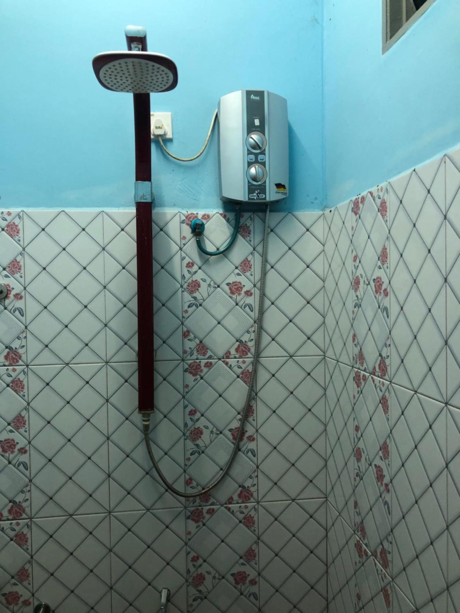 Dtahan Motel Taman Negara Kuala Tahan Ngoại thất bức ảnh