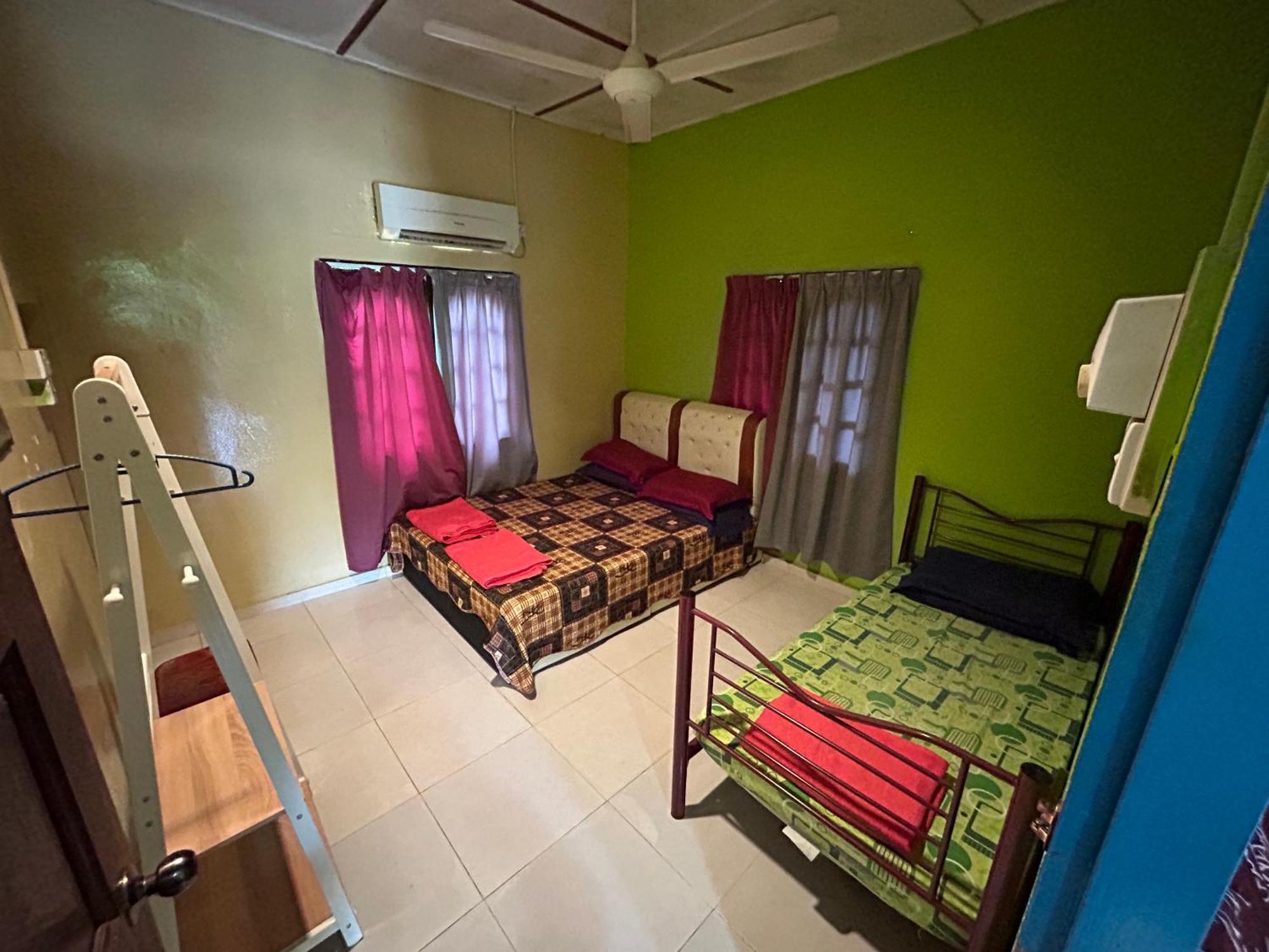 Dtahan Motel Taman Negara Kuala Tahan Ngoại thất bức ảnh