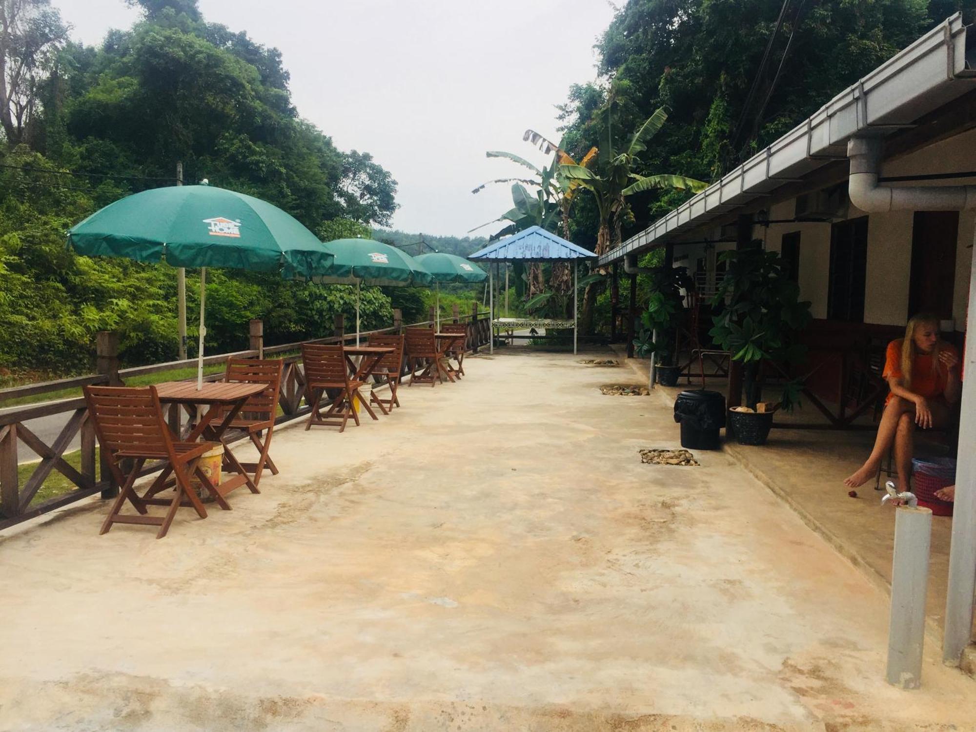Dtahan Motel Taman Negara Kuala Tahan Ngoại thất bức ảnh