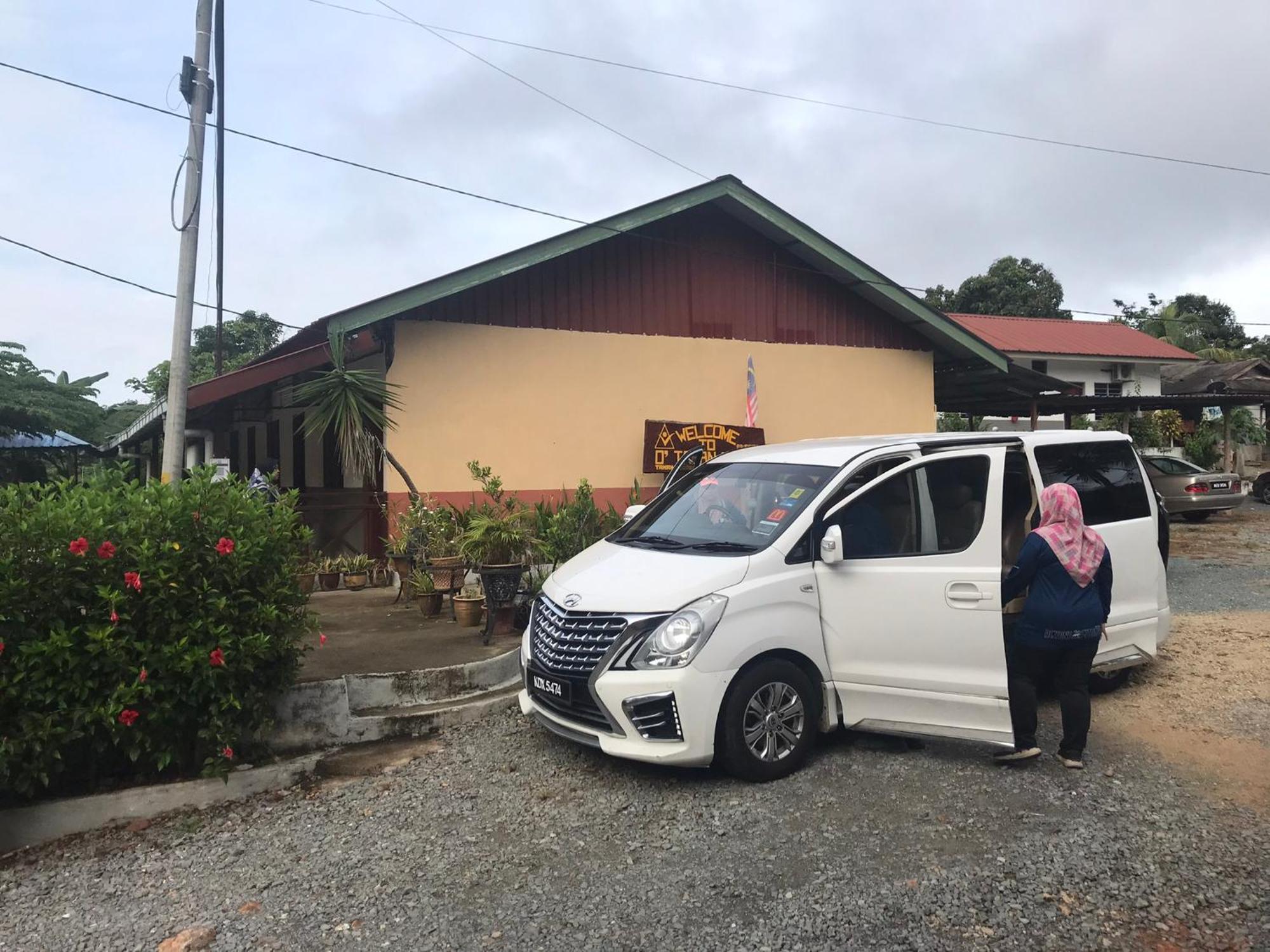 Dtahan Motel Taman Negara Kuala Tahan Ngoại thất bức ảnh