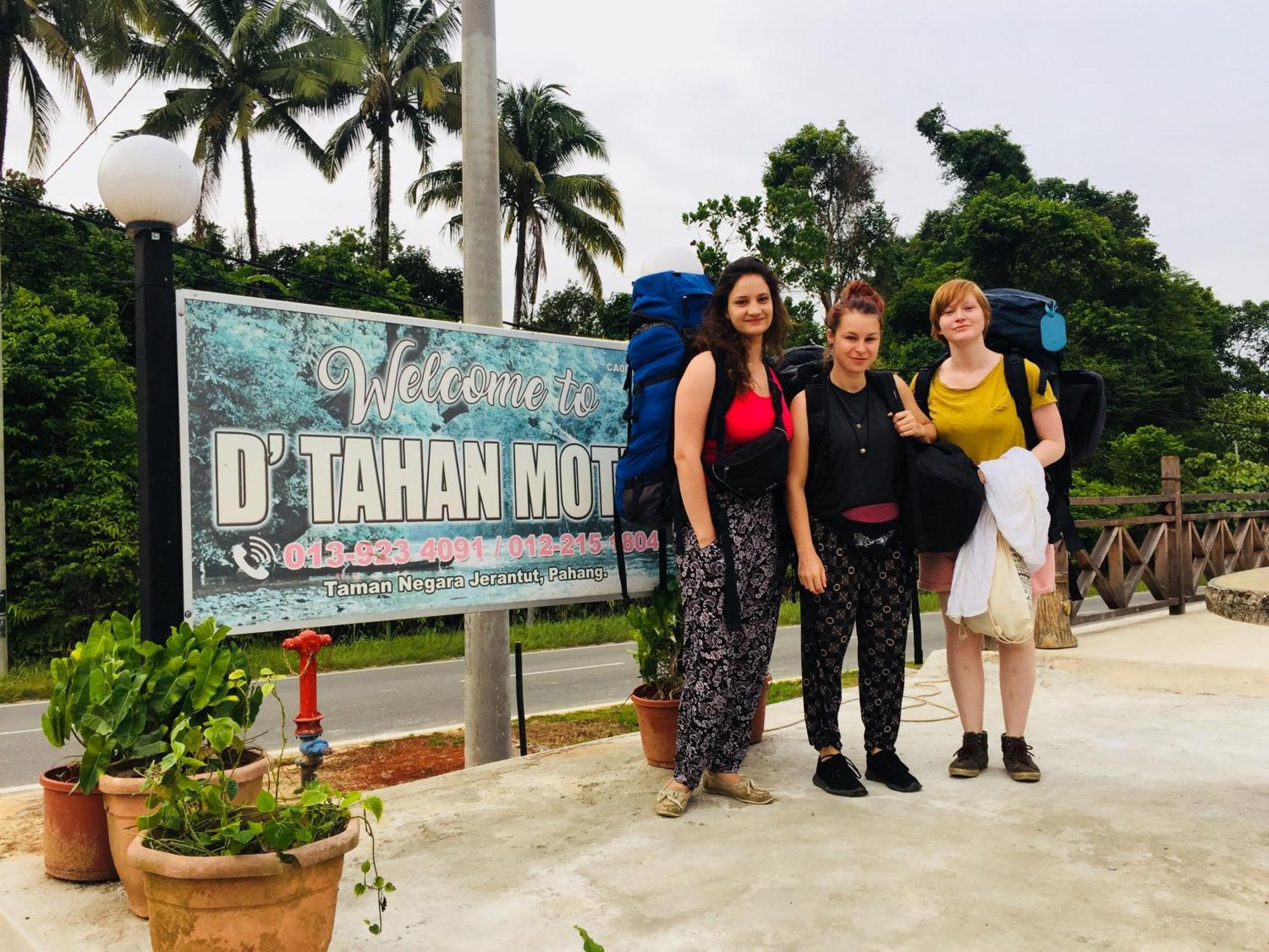 Dtahan Motel Taman Negara Kuala Tahan Ngoại thất bức ảnh