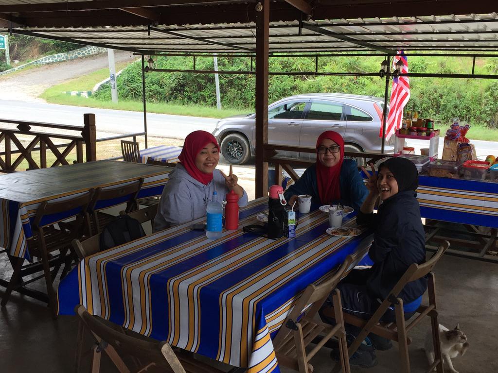 Dtahan Motel Taman Negara Kuala Tahan Ngoại thất bức ảnh